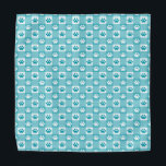 Bandana En vichy Turquoise avec Empreintes de pattes<br><div class="desc">Achetez-le pour vous-même ou dorlotez votre animal de compagnie avec ce en vichy turquoise mignon et amusant avec des pattes à motif bandana!</div>