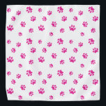 Bandana Motif d'Empreintes de pattes roses mignons<br><div class="desc">Montrez combien vous aimez les animaux avec ce mignon bandana à motifs empreintes de pattes rose. Il semble aussi génial avec d'autres arrière - plans. Parie que votre animal de compagnie aura l'air adorable le porter!</div>