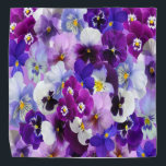 Bandana Pansies florales bleu violet blanc<br><div class="desc">Un blanc violet vitré le bandana à chien fleuri.</div>
