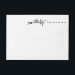 Bande Pour Adresse De Retour Script Enregistrer La Date Mariage Enrouler Autour<br><div class="desc">Belle calligraphie noir et blanc. Collection correspondante dans le Little Bayleigh Store.</div>