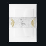 Bandeau De Faire-part Mariage Peacock Gold<br><div class="desc">Personnalisez votre papeterie mariage pour les clients avec un ensemble de Gold Peacock Faire-part de mariage Belly Band. Le design de la bande de ventre présente un paon élégant contre un feuillage délicat et un arrière - plan grunge. Personnalisez avec les noms du marié et de la mariée avec la...</div>