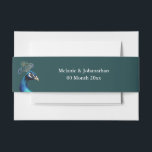 Bandeau De Faire-part Peacock tête bleu turquoise jardin extérieur maria<br><div class="desc">La tête d'un paon en 3D, magnifique et vibrante, est tournée vers le côté et a sa crête vers le haut. L'oiseau regarde des modèles de texte blanc modifiables posés contre un arrière - plan vert bleu turquoise foncé. L'ensemble, minimaliste et sobre, dégage une atmosphère d'élégance luxueuse. Elles sont idéales...</div>