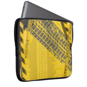 Bandenspoor met geel achtergrondontwerp laptop sleeve