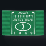 Banderoles 1949 70e Birthday<br><div class="desc">Cette drôle de serviette de 70ème anniversaire pour les hommes qui aiment le golf dit "à parité depuis 1949" ! Le cadeau parfait au-dessus de la colline de bâton d'anniversaire pour les papas,  frères,  oncles,  patrons ou toute personne qui aime le golf!</div>