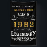 Banderoles 40th Birthday 1982 Ajouter le nom Black Gold Legen<br><div class="desc">Bannière d'anniversaire personnalisée. Ajoutez le nom à cette bannière d'anniversaire d'impression rétro de style vintage. Modifiez le nom et l'année avec le modèle fourni. Un magnifique mur d'anniversaire noir personnalisé accroché à la typographie vintage blanche et or. Plus de cadeaux et de fournitures de fête disponibles avec le design "légendaire"...</div>