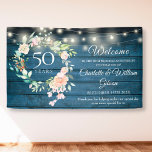 Banderoles 50e anniversaire Blue Rustic Floral Lumières Bienv<br><div class="desc">Doté d'une délicate aquarelle fleurie rose et de jolies lampes à cordes sur un arrière - plan de panneaux de bois bleu,  cette bannière d'accueil rustique 50e anniversaire mariage peut être personnalisée avec vos informations spéciales d'anniversaire doré mis dans une élégante typographie chic. Conçu par Thisisnotme©</div>