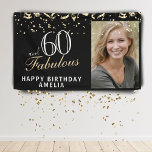 Banderoles 60 et fabuleux Confetti Black 60th Birthday Photo<br><div class="desc">60 et Fabulous Confetti Black 60th Birthday Photo Banner. Grand signe pour la fête du 60e anniversaire avec une photo personnalisée, inspirationnelle et drôle de citation 60 et fabuleux et texte dans un script tendance avec un nom. Personnalisez le panneau avec votre photo, votre nom et l'âge, et faites votre...</div>