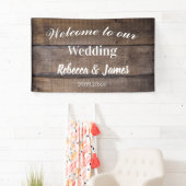 Banderoles Accueil Mariage en bois rustique simple (En situation)