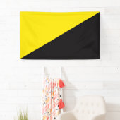 Banderoles Ancap drapeau Anarchocapitalisme jaune et noir (En situation)