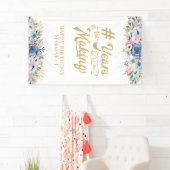 Banderoles Anniversaire Floral ANNÉES DANS LE Script de fabri (En situation)