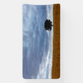 Banderoles Arbre dans un champ vide (Verticale)