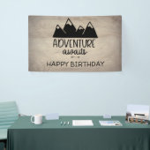 Banderoles Aventure Await Anniversaire| Bois rustique (Salon professionnel)