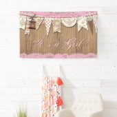 Banderoles Baby shower Rustique en dentelle de bois (En situation)