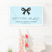 Banderoles Bleu Elle Noue Le Nœud Papillon Enterrement De Vie (En situation)