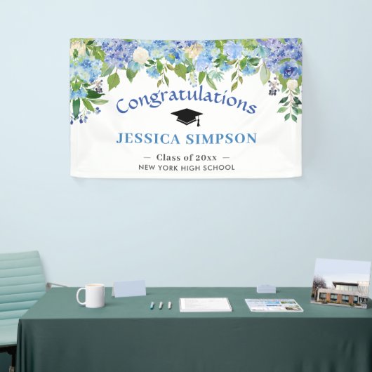 Banderoles Blue Hydrangeas Floral Graduation Class of 2024 (Salon professionnel)