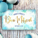 Banderoles B'nai Mitzvah Turquoise Aquarelle Gold Script<br><div class="desc">Soyez fier, réjouissez-vous et présentez cette étape importante de votre B’nai Mitzvahs préféré! Accrochez cette étonnante bannière moderne, élégante et personnalisée pour ajouter à leur journée spéciale. Sparkly, script de calligraphie de faux feuille d'or et Star of David, avec de minuscules points de confetti bleu et la typographie moderne, superposent...</div>