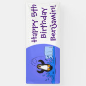 Banderoles Caricature de manchot joyeux sautant (Vertical)