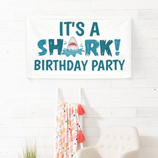 Banderoles C'est un enfant de fête d'anniversaire SHARK (En situation)