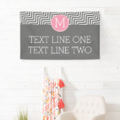 Banderoles Chevrons gris et rose avec texte Monogramme person (En situation)