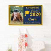 Banderoles Classe de photo Gold One de la Marine de 2024 (En situation)