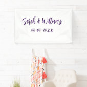 Banderoles couple de mariages. Nom date violet simple mo mini (En situation)