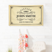 Banderoles Cru âgé à l'anniversaire de perfection (En situation)