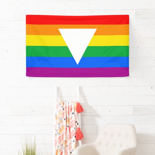 Banderoles Design triangle gay pride (En situation)