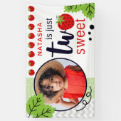 Banderoles DEUX Bébé de fraise sucrée 2e anniversaire (Vertical)