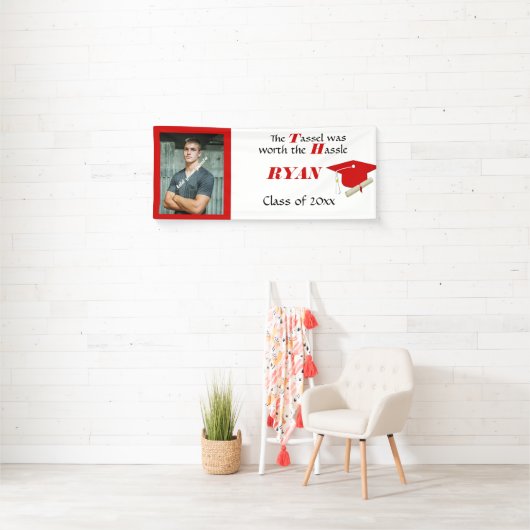 Banderoles Diplôme, Cap & Pompon, Rouge et Blanc (En situation)