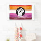 Banderoles Drapeau de protestation peint lesbien (En situation)