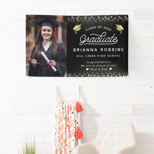 Banderoles Elegant moderne Script Gold Graduation Photo Black (En situation)