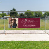 Banderoles Félicitations à la finition burgundy photo moderne (En situation)