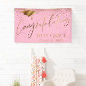 Banderoles Félicitations Diplômés Gold Confetti sur Pink (En situation)