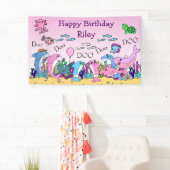 Banderoles Fête d'anniversaire de la famille de requins-bébés (En situation)