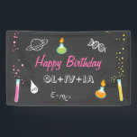 Banderoles Fille de partie de laboratoire d'expérience de<br><div class="desc">Addition parfaite du ♥ A à votre petit sa fête d'anniversaire ! Avec un thème de la Science.</div>
