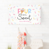 Banderoles Four Ever Sweet Ice Cream 4e fête d'anniversaire (En situation)