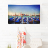 Banderoles Gondolas à Venise, Italie (En situation)