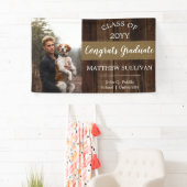 Banderoles Graduate de la photo Woodsy robuste Congrats (En situation)