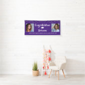 Banderoles Graduation Argent Confetti Script Photo violet (En situation)