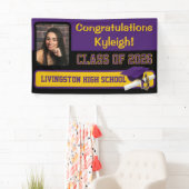 Banderoles Graduation violet, noir et or (En situation)