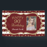 Banderoles Happy 90th Birthday Banner Burgundy and Gold Photo<br><div class="desc">Happy 90th Birthday Banner for women or man. Burgundy and Gold Glitter Birthday Party Banner. Gold Glitter Confetti. Burgundy and White Stripes. Printable Digital. For further customization,  please click the "Customize it" button and use our design tool to modify this template.</div>