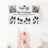 Banderoles Hats off to the Grad Graduation Photos Party Sign (En situation)