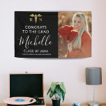 Banderoles Infirmière Black & Gold Médicale de la photo<br><div class="desc">Cette bannière moderne de graduation simple est une excellente façon de féliciter le diplômé. Avec un arrière - plan noir qui peut être changé à n'importe quelle couleur, un grand symbole de caducée avec des initiales médicales, une photo de la grade et un modèle de félicitations qui est facile à...</div>