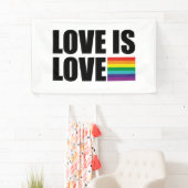 Banderoles L'amour est l'amour (En situation)