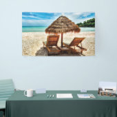 Banderoles Lounge on beach throw pillow (Salon professionnel)
