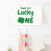 Banderoles Lucky One St Patrick's Day 1er anniversaire (En situation)