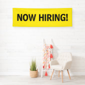 Banderoles Maintenant embaucher simple jaune bandeau noir (En situation)