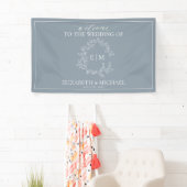 Banderoles Mariage de monogramme moderne Dusty Blue Leafy Cre (En situation)