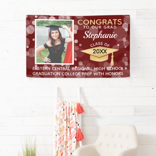 Banderoles Maroon Gold Bubbles Félicitations Photo Graduation (En situation)