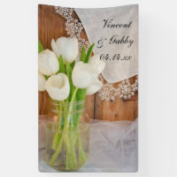 Mason Jar et White Tulips Country Barne Mariage